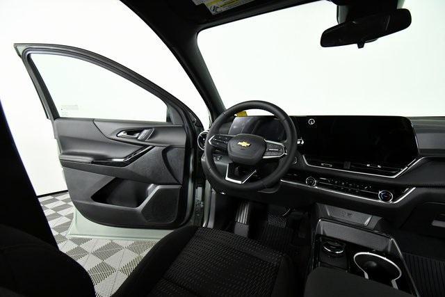 new 2026 Chevrolet Equinox car, priced at $31,836