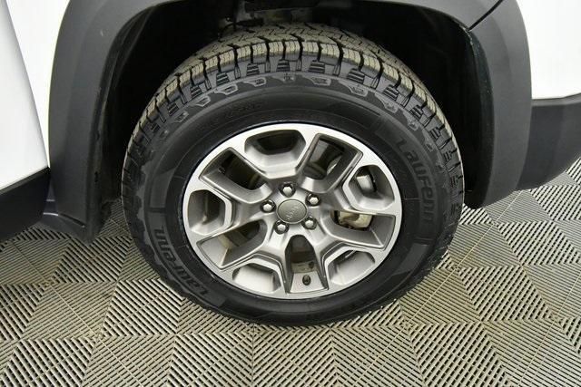 used 2020 Jeep Cherokee car, priced at $19,990