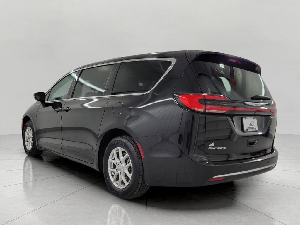 used 2024 Chrysler Pacifica car, priced at $28,772