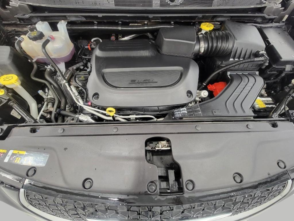 used 2024 Chrysler Pacifica car, priced at $28,772