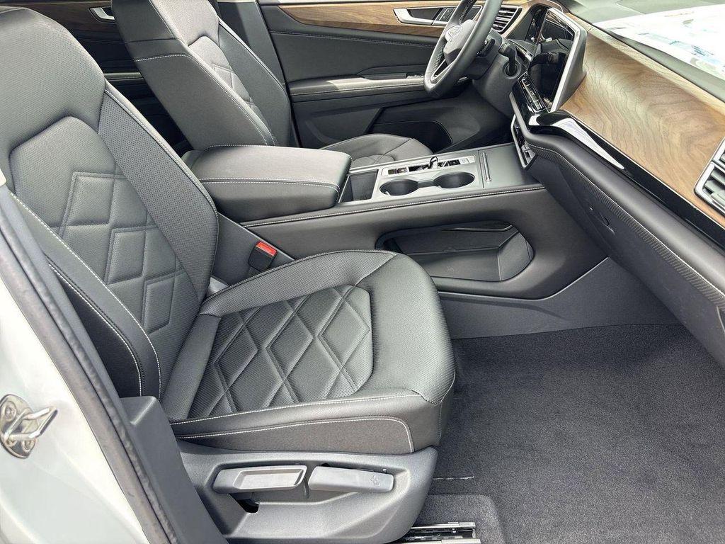 new 2026 Volkswagen Atlas car, priced at $41,179