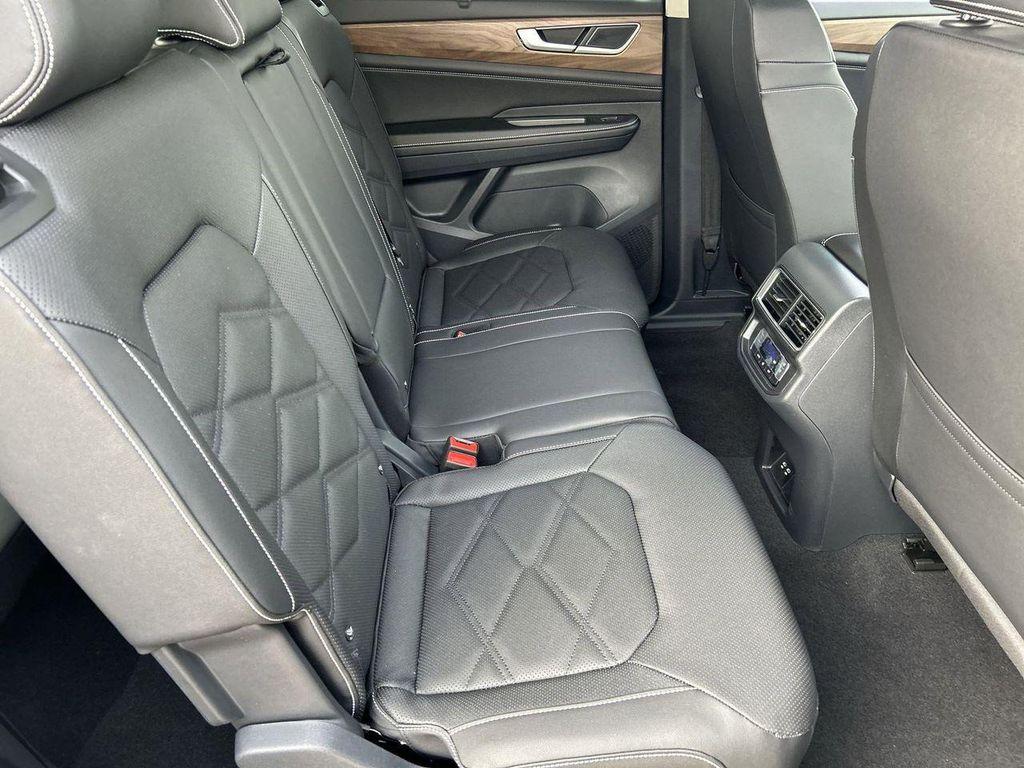 new 2026 Volkswagen Atlas car, priced at $44,488