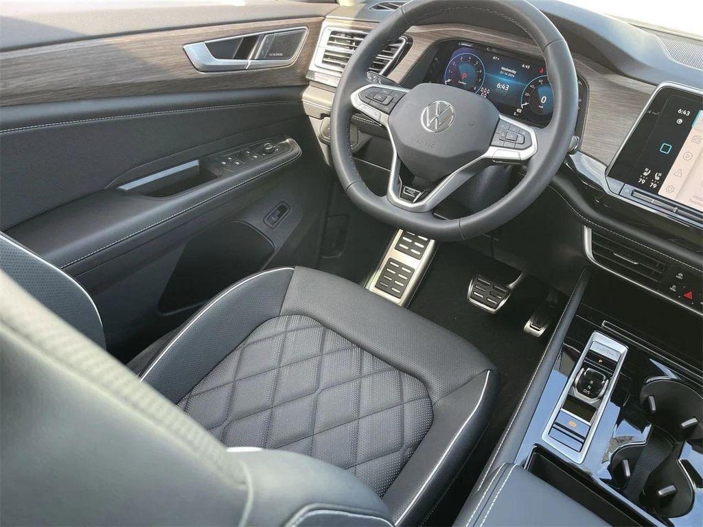 new 2026 Volkswagen Atlas car, priced at $52,905