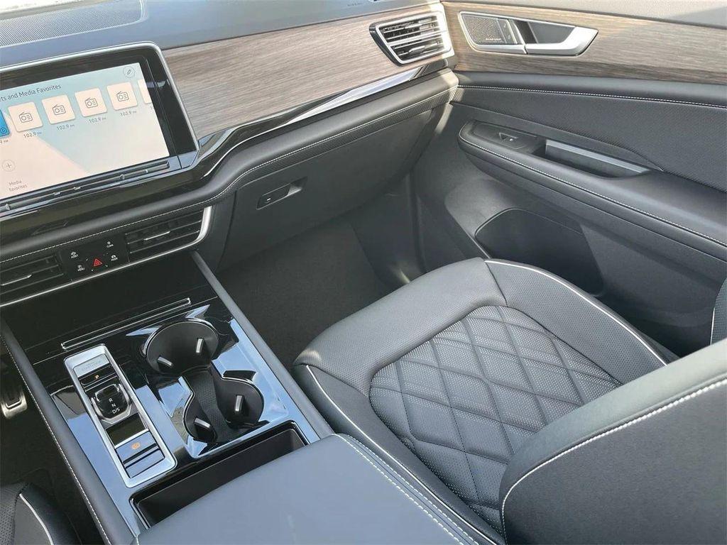 new 2026 Volkswagen Atlas car, priced at $52,905