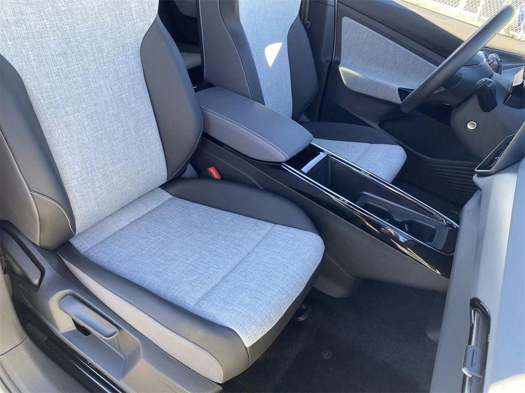 new 2026 Volkswagen ID.4 car, priced at $44,432