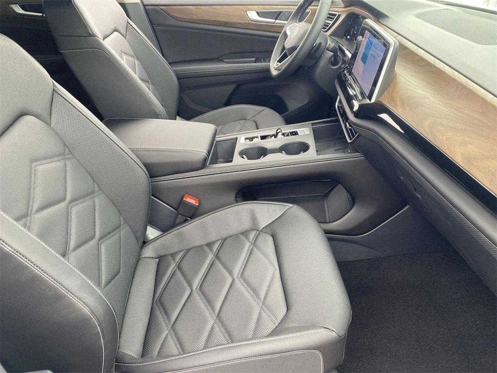 new 2026 Volkswagen Atlas car, priced at $41,410