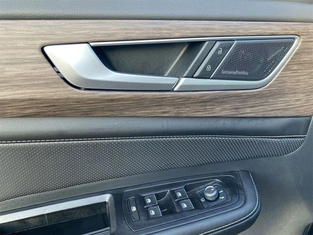 new 2026 Volkswagen Atlas car, priced at $52,285