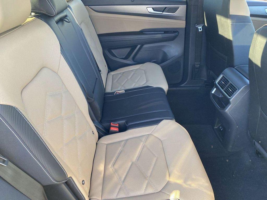 new 2026 Volkswagen Atlas Cross Sport car, priced at $43,998