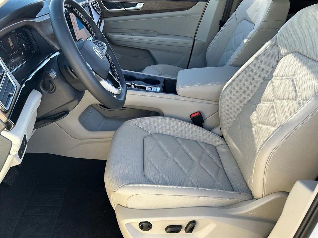 new 2026 Volkswagen Atlas car, priced at $38,022