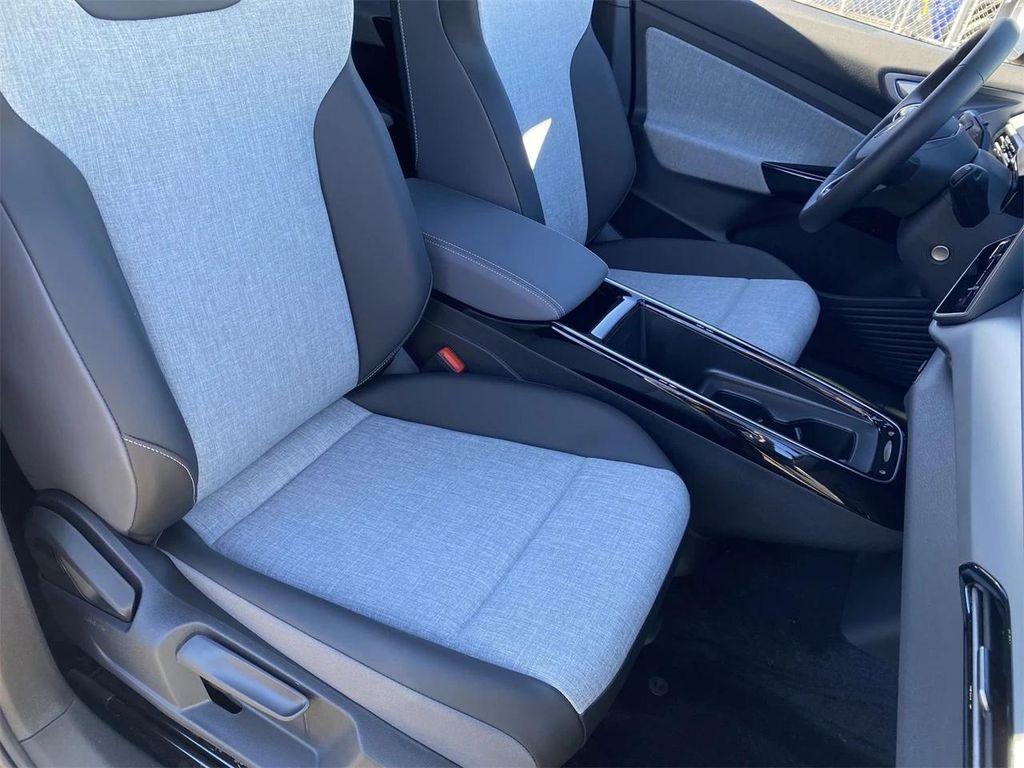 new 2026 Volkswagen ID.4 car, priced at $43,977