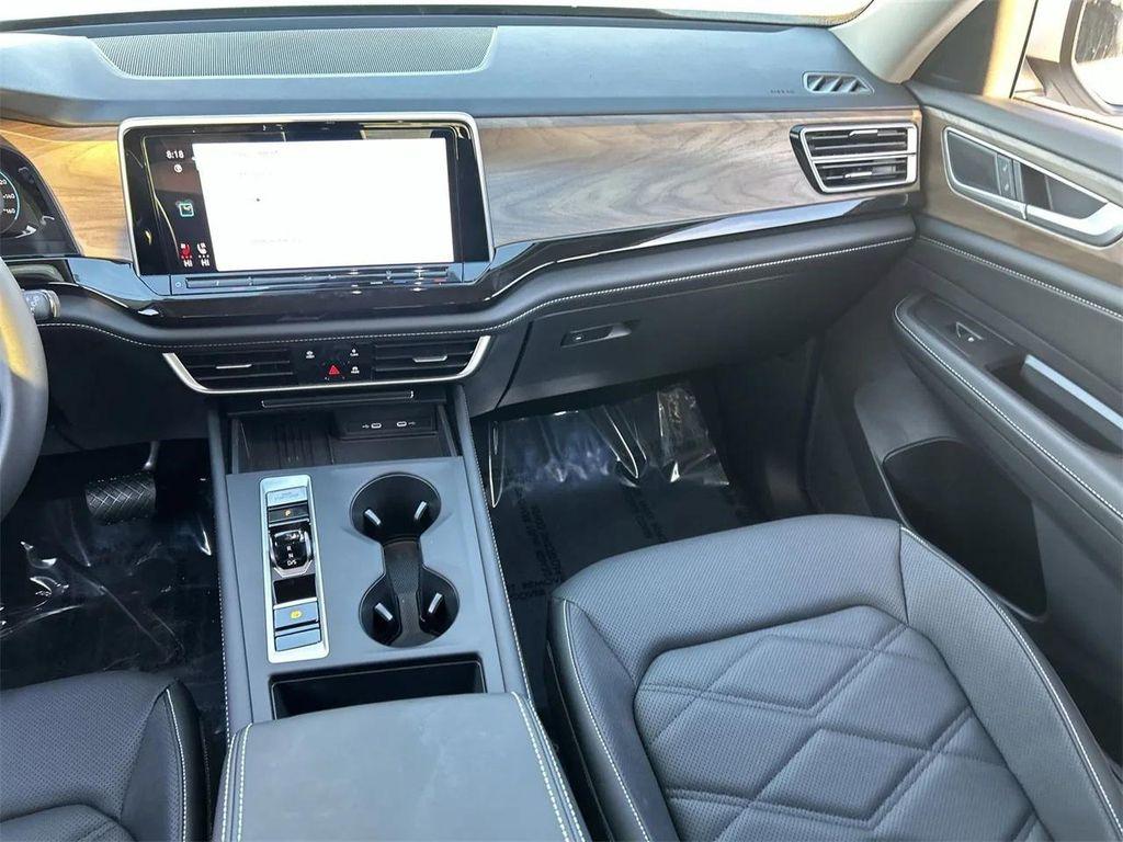 new 2026 Volkswagen Atlas car, priced at $37,697