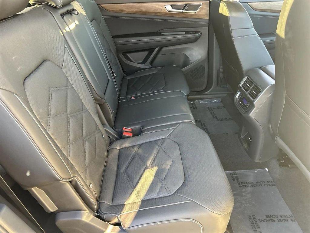 new 2026 Volkswagen Atlas car, priced at $37,697