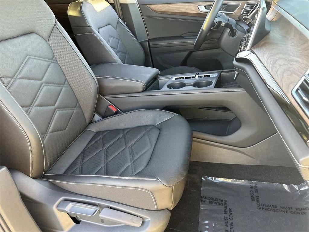 new 2026 Volkswagen Atlas car, priced at $37,697