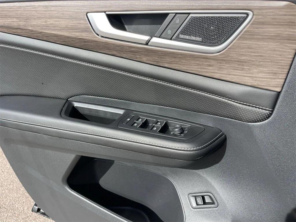 new 2026 Volkswagen Atlas car, priced at $53,066