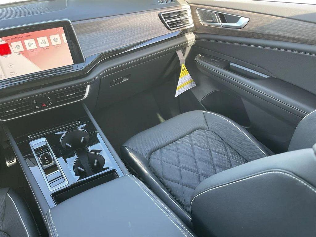 new 2026 Volkswagen Atlas car, priced at $53,066