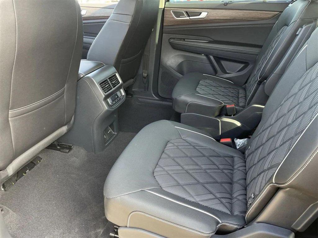 new 2026 Volkswagen Atlas car, priced at $53,066