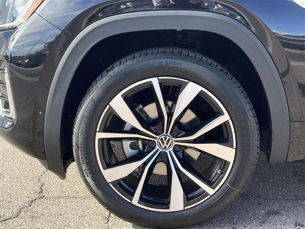 new 2026 Volkswagen Atlas car, priced at $53,066
