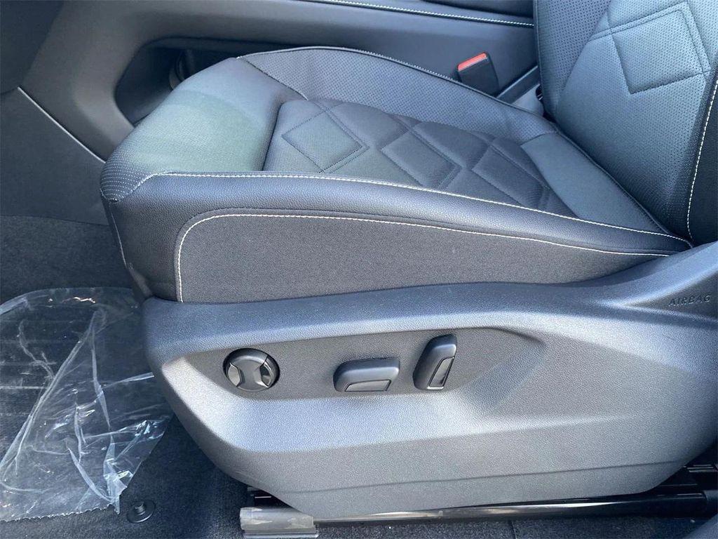 new 2026 Volkswagen Atlas car, priced at $42,118