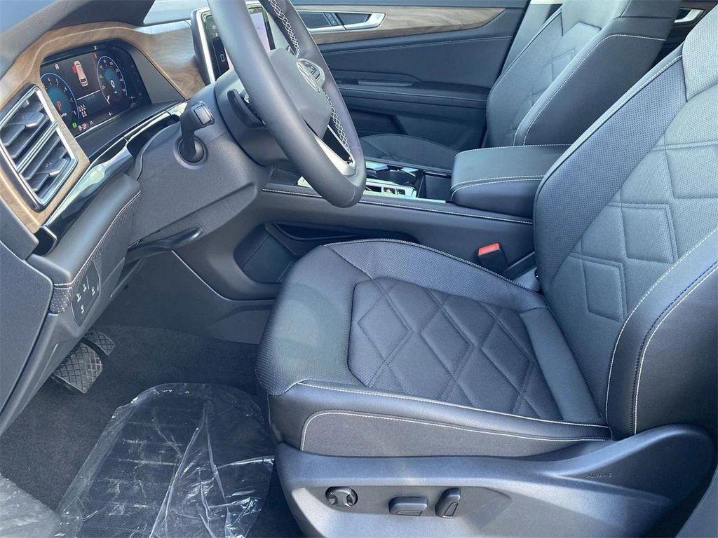 new 2026 Volkswagen Atlas car, priced at $42,118