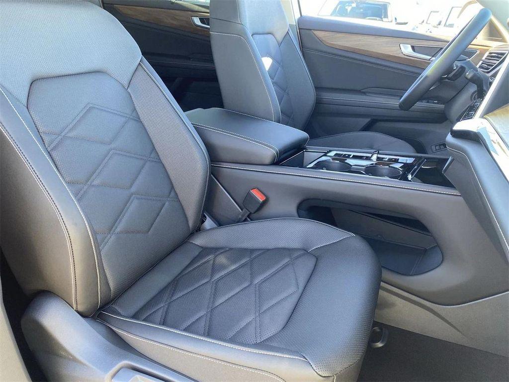 new 2026 Volkswagen Atlas car, priced at $43,075