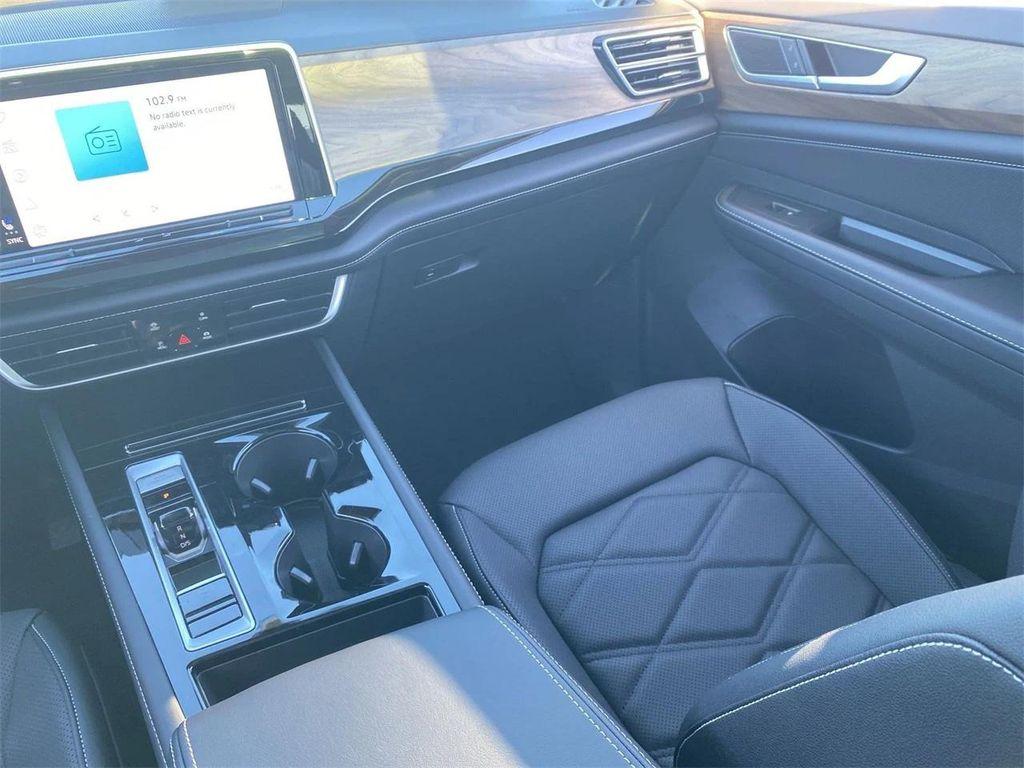 new 2026 Volkswagen Atlas car, priced at $43,075