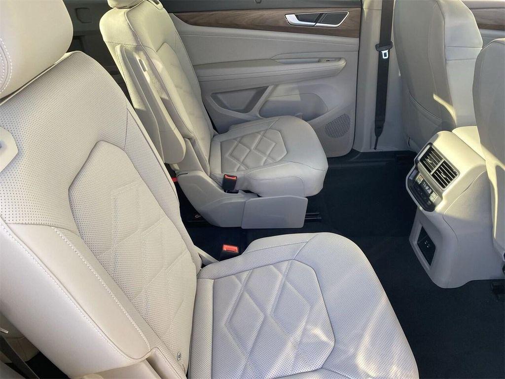 new 2026 Volkswagen Atlas car, priced at $45,468