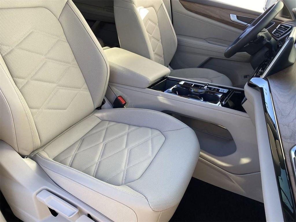 new 2026 Volkswagen Atlas car, priced at $45,468