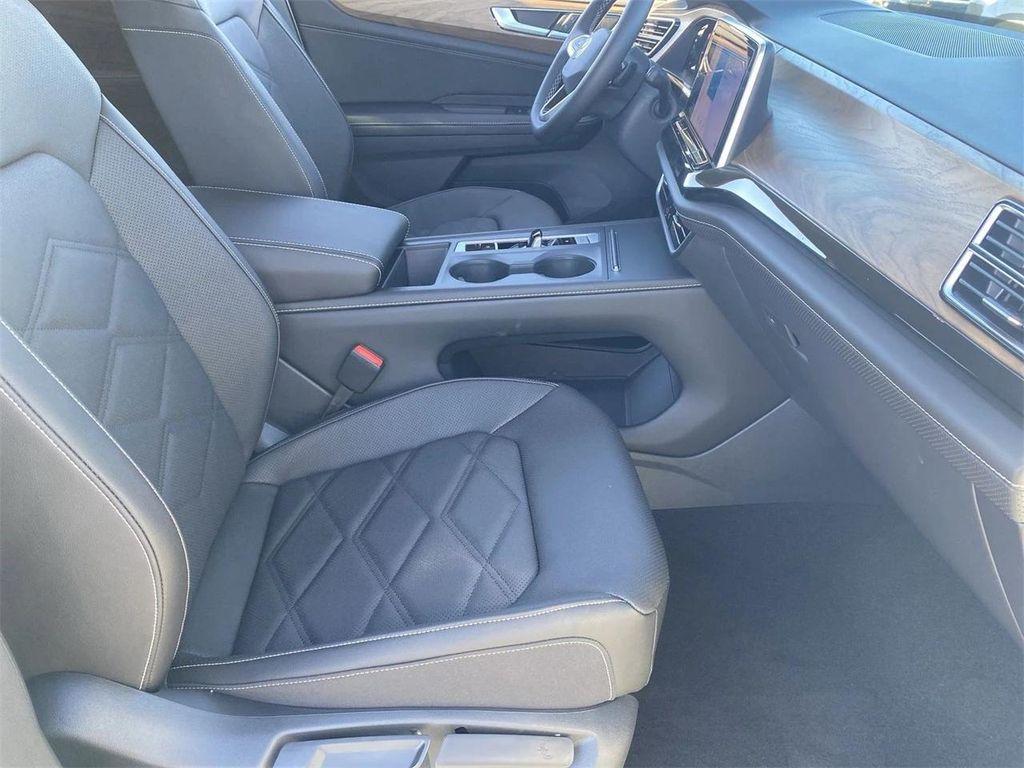 new 2026 Volkswagen Atlas car, priced at $37,392