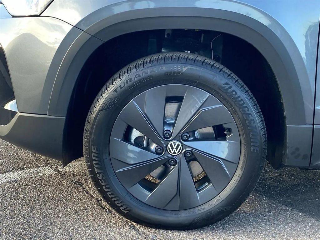 new 2026 Volkswagen Taos car, priced at $27,906