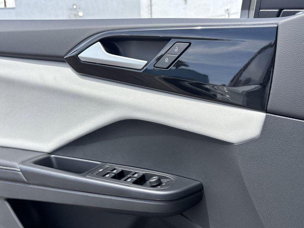 new 2026 Volkswagen Taos car, priced at $25,521