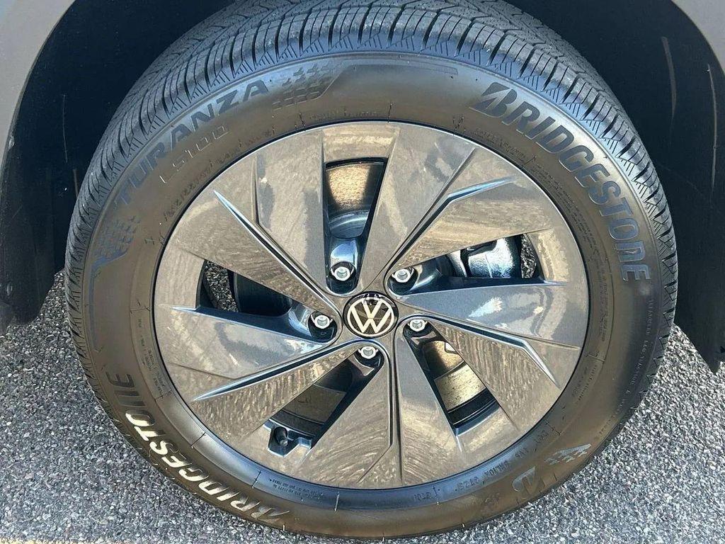 new 2026 Volkswagen Taos car, priced at $25,521