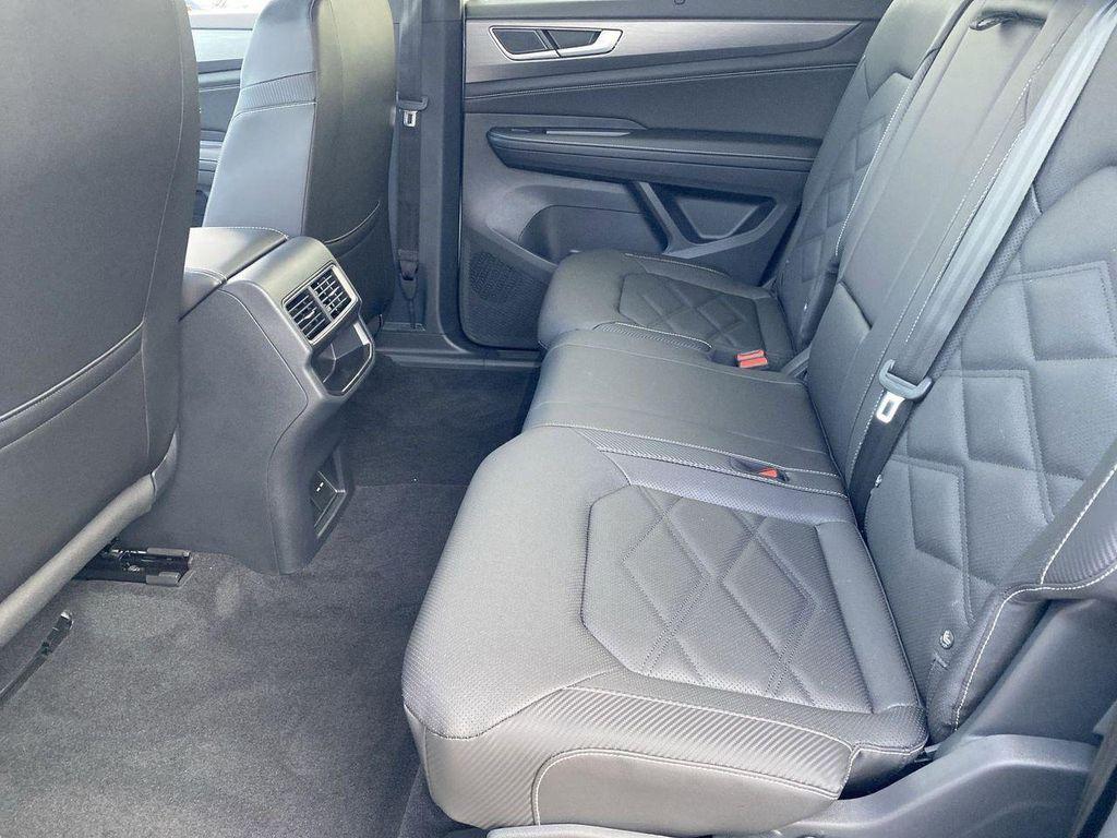 new 2026 Volkswagen Atlas Cross Sport car, priced at $39,290