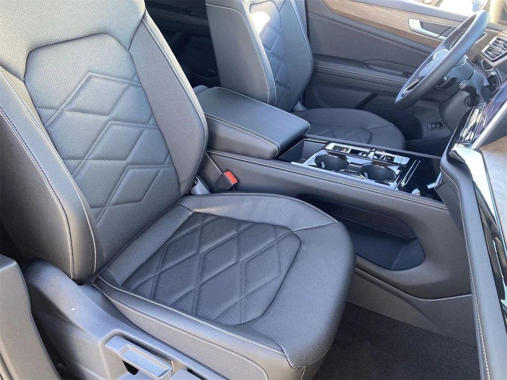 new 2026 Volkswagen Atlas car, priced at $43,217