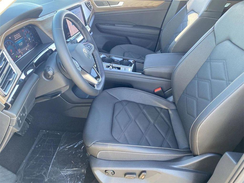 new 2026 Volkswagen Atlas car, priced at $43,217