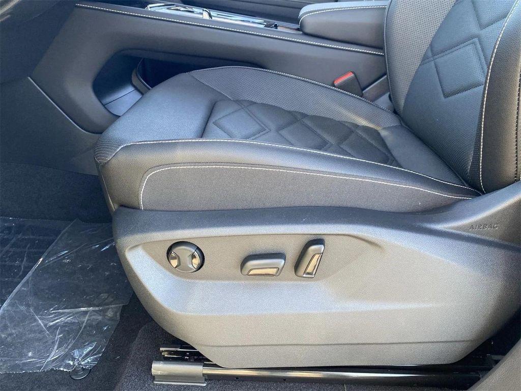 new 2026 Volkswagen Atlas car, priced at $43,217