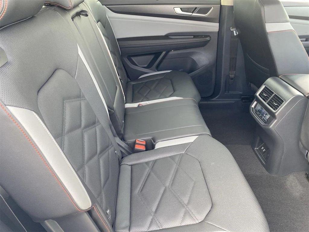 new 2026 Volkswagen Atlas car, priced at $48,194