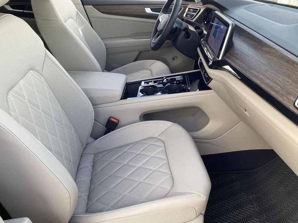 new 2026 Volkswagen Atlas car, priced at $55,066