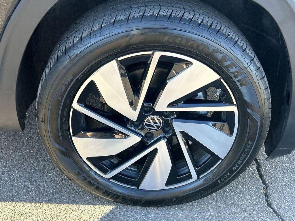 used 2024 Volkswagen Atlas car, priced at $27,732