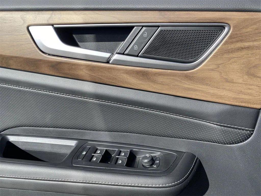 new 2026 Volkswagen Atlas car, priced at $36,955