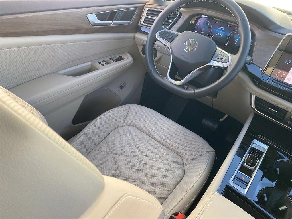 new 2026 Volkswagen Atlas car, priced at $44,252