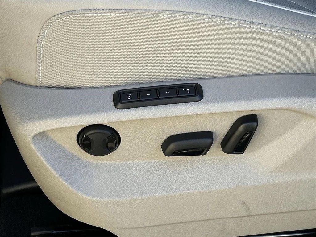 new 2026 Volkswagen Atlas car, priced at $53,188