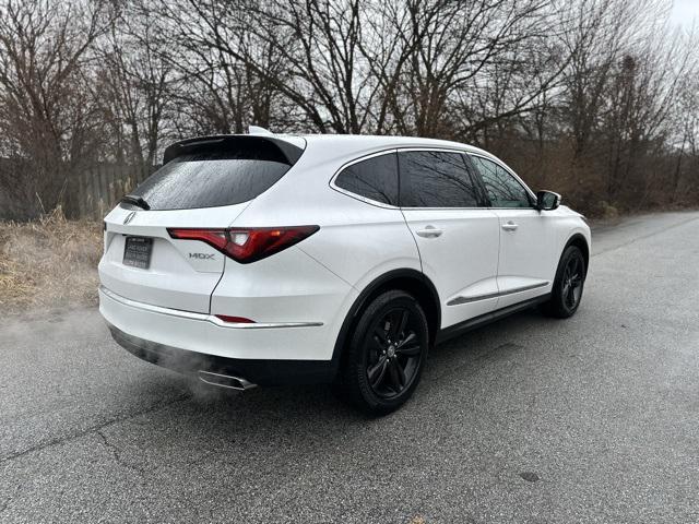 used 2024 Acura MDX car, priced at $39,000