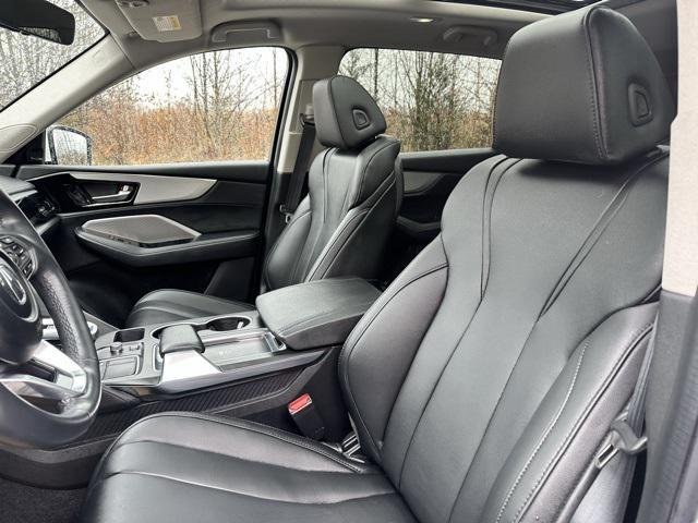 used 2024 Acura MDX car, priced at $39,000