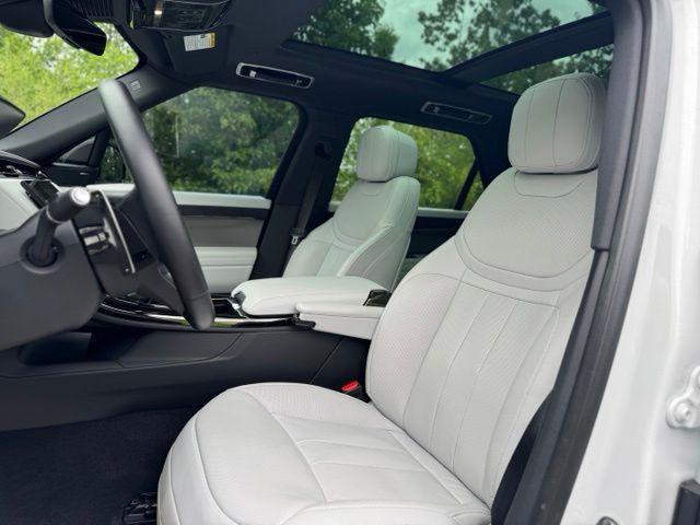 used 2025 Land Rover Range Rover Sport car, priced at $79,349