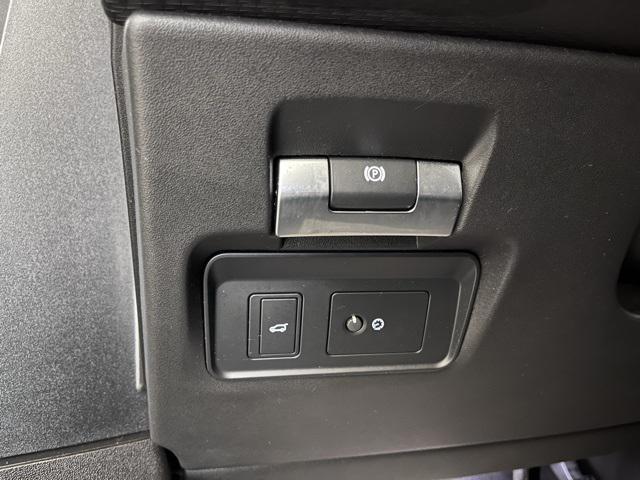 used 2020 Land Rover Range Rover Evoque car, priced at $21,995