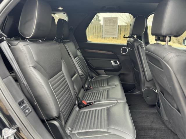 used 2018 Land Rover Discovery car, priced at $18,495