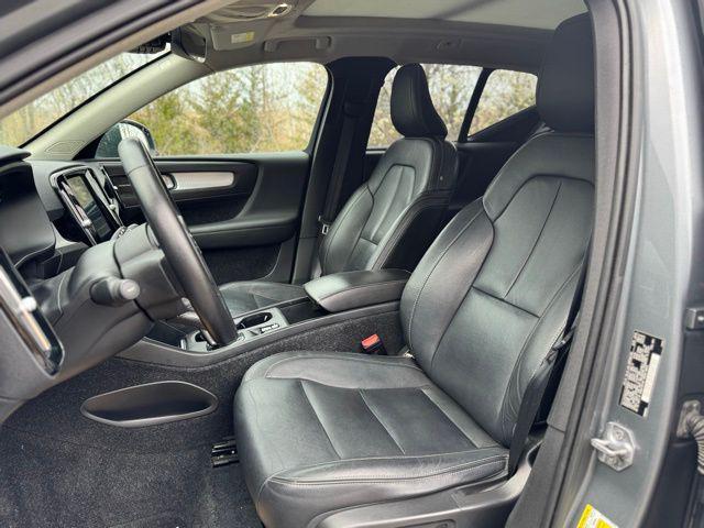 used 2019 Volvo XC40 car, priced at $16,158