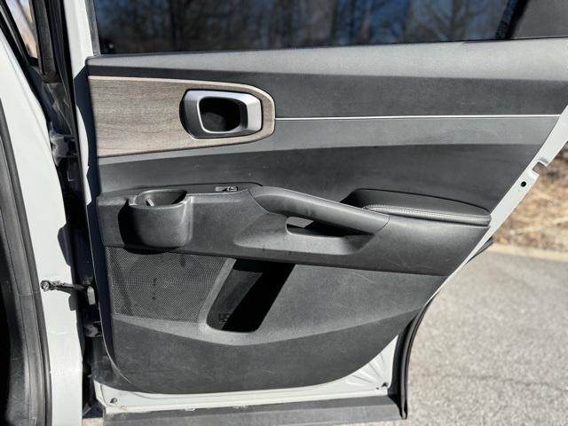 used 2022 Kia Sorento car, priced at $31,233