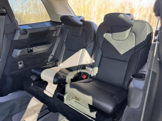 used 2018 Volvo XC90 car, priced at $23,742