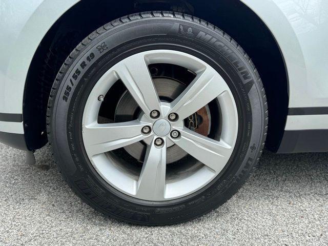 used 2019 Land Rover Range Rover Velar car, priced at $23,648